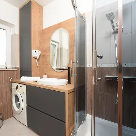 アパート Monika *